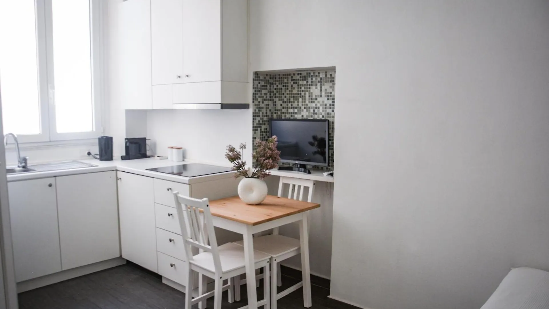 Monolocale In Via Cadore 2 - Duomo Milan Apartment