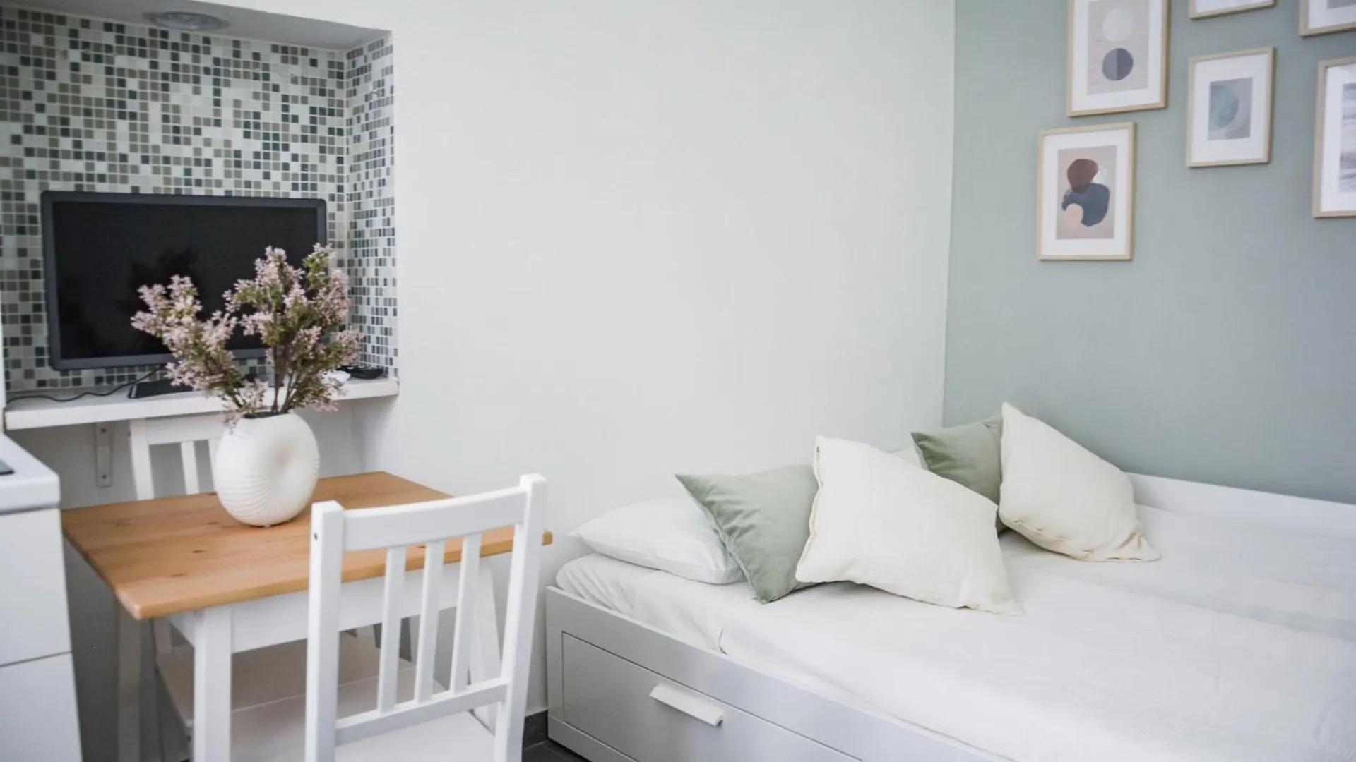 Apartment Monolocale In Via Cadore 2 - Duomo Milan